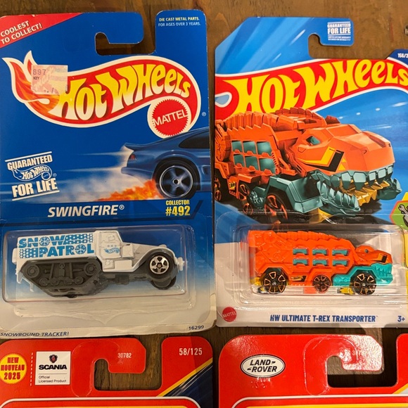 Hot Wheels/March box. Set of 4. New in box.
Nice variety. - Picture 7 of 12
